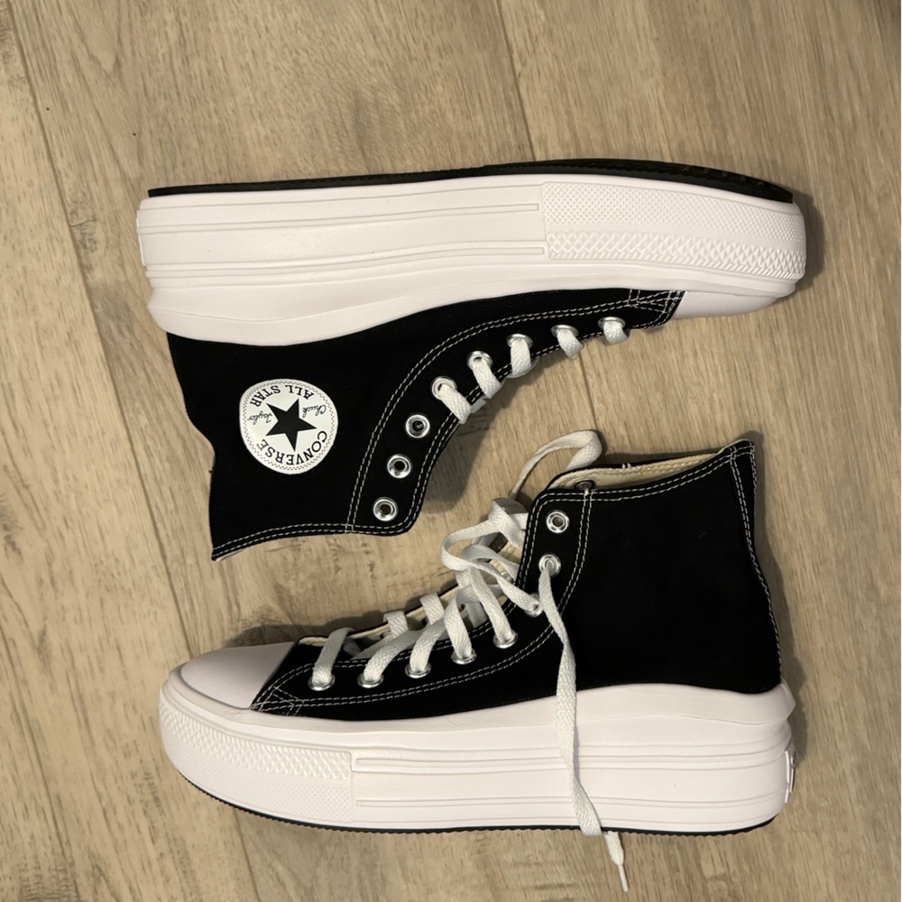 Women’s high top converse